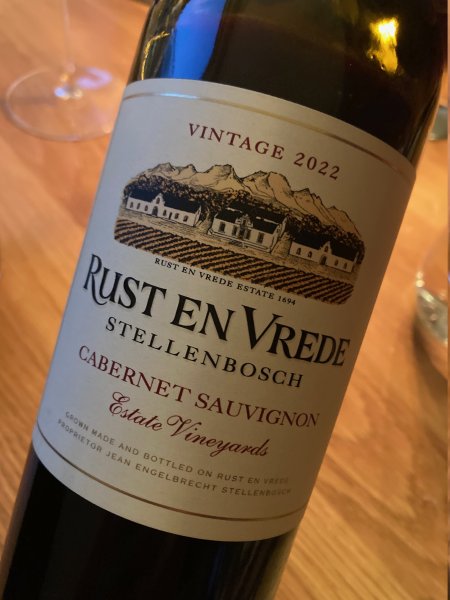 2022 Rust en Vrede Cab sauv.jpg