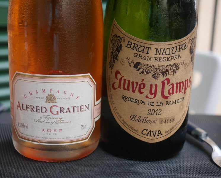 alfred gratien rose juve y camps gran reserva.jpg