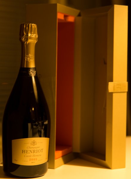 Henriot Cuvée Hemera 2005-1.jpg