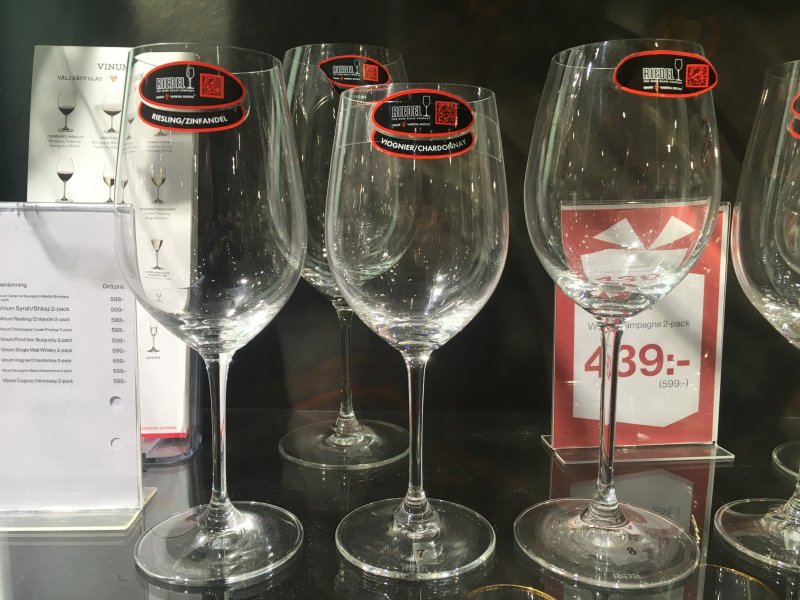 Riedel_vitvin.jpg
